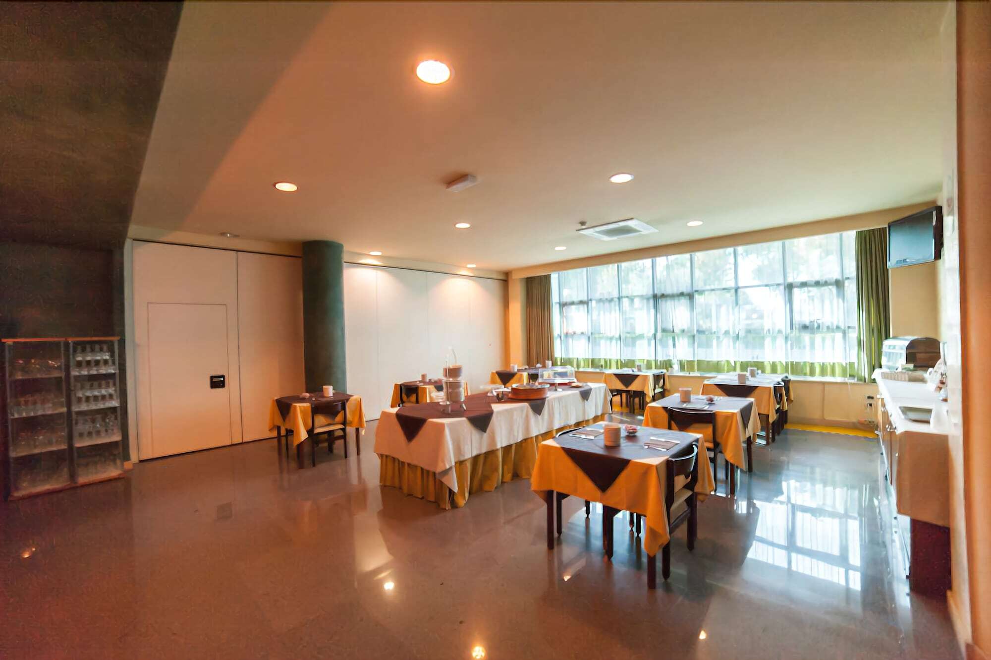Hotel Amico Città Sant'Angelo Esterno foto